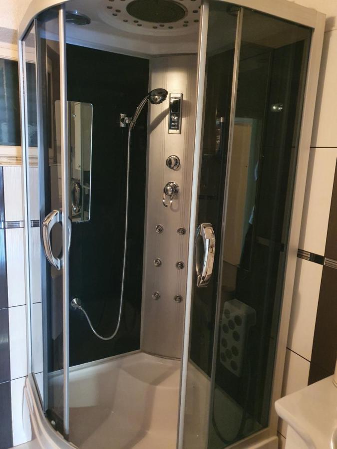 Apartman Luka Apartment Сини Екстериор снимка