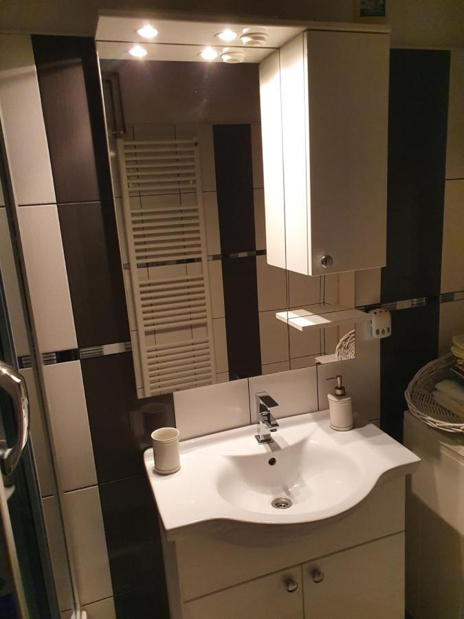 Apartman Luka Apartment Сини Екстериор снимка