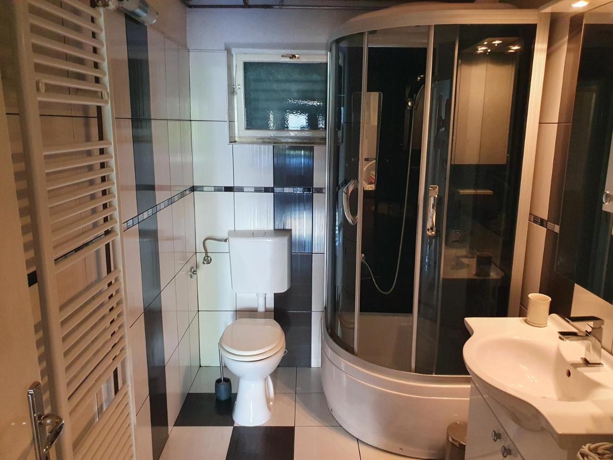 Apartman Luka Apartment Сини Екстериор снимка
