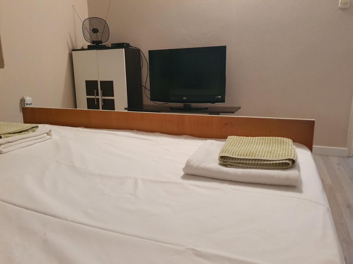 Apartman Luka Apartment Сини Екстериор снимка